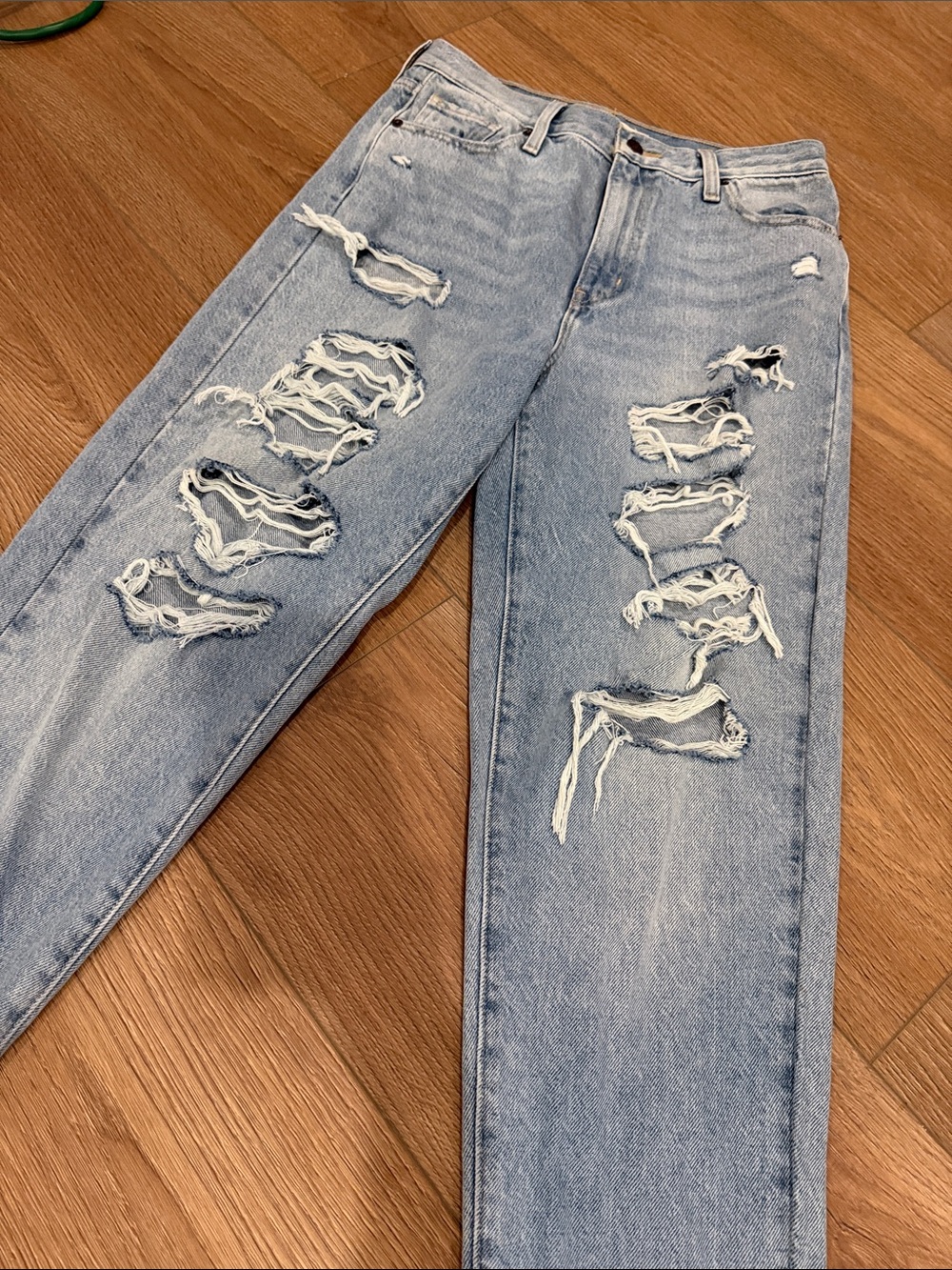 Levi’s women’s high waisted mom jean size 29